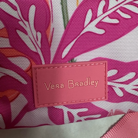 Vera Bradley rainforest print recycled material
Sling bag - Picture 6 of 13